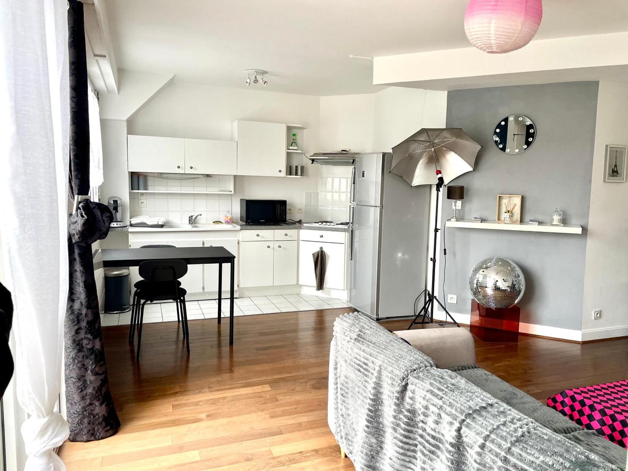 Charmant Appartement En Bord De Cher Сант-Авертан Екстериор снимка